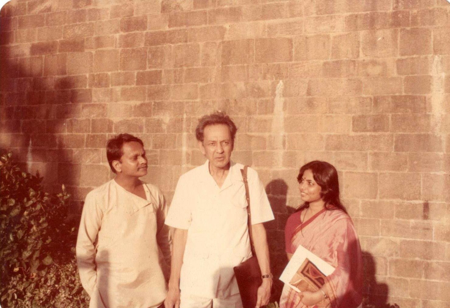 Archival photograph, Deepak Shinde's early years in the Bombay art world 1
